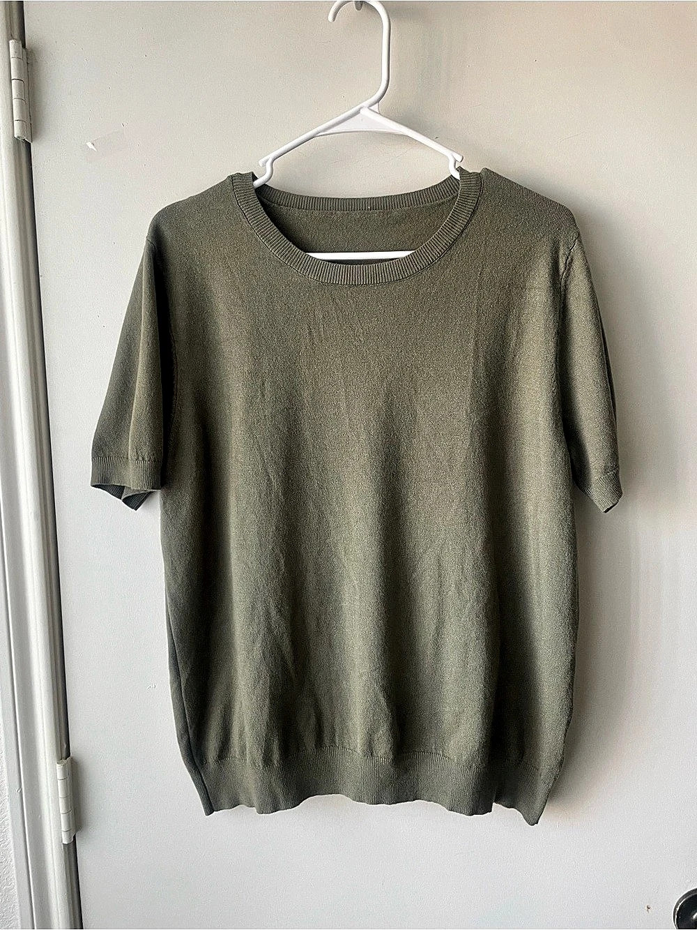 Olive Green Short Sleeve Knit XXL Like New